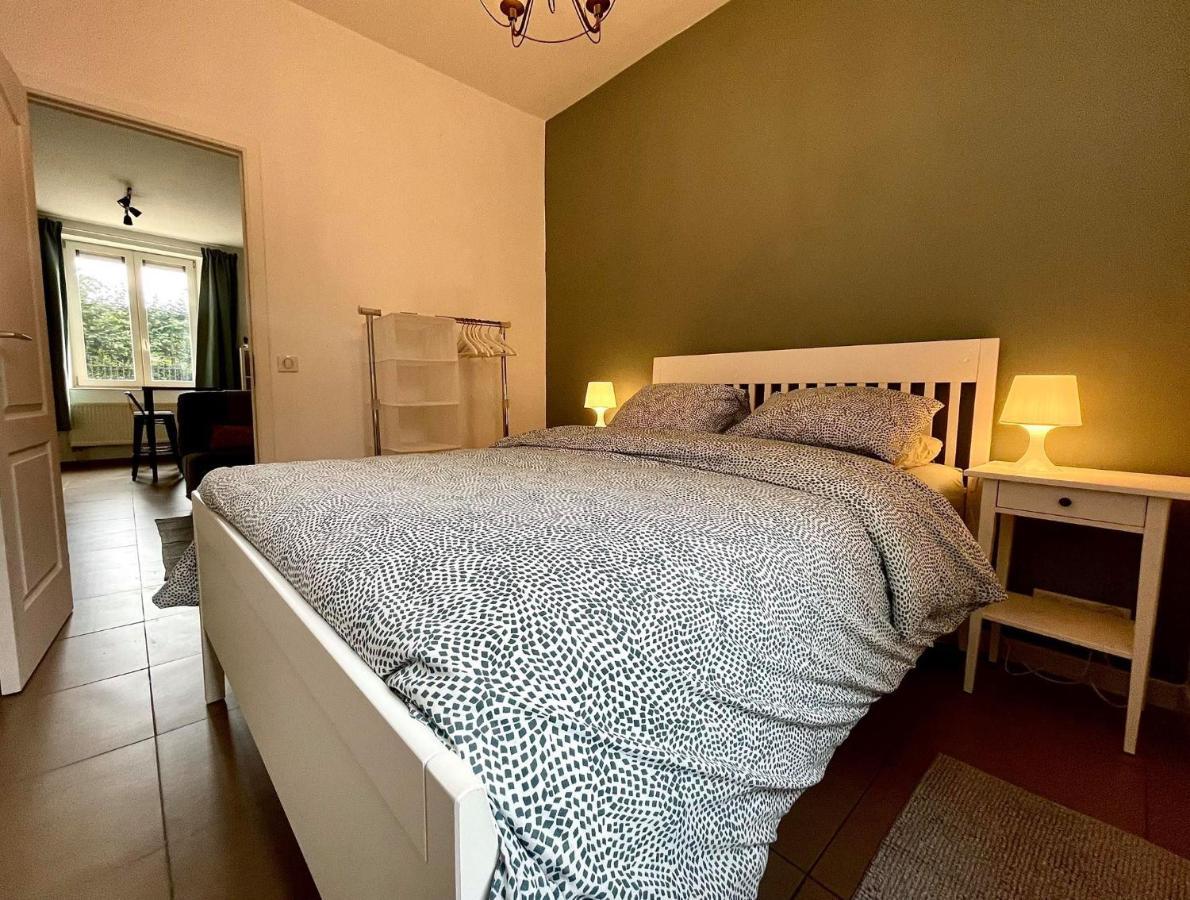 L'Appartement D'Houyet - Esc'Appart ภายนอก รูปภาพ